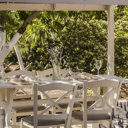 Canova Boutique * Mesovounia (Kefalonia)
